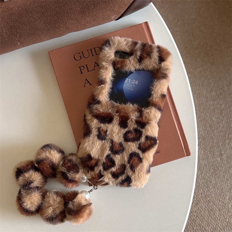 Fashion Leopard Print Fluffy P - огляд і ціна Phone Cases Z Flip 6